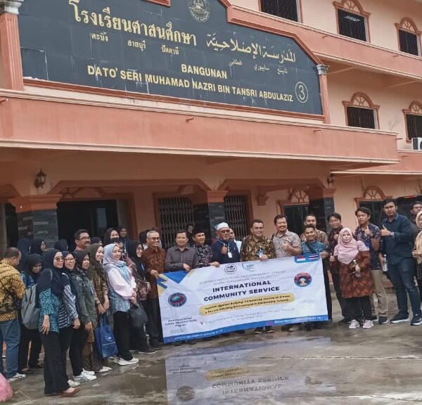 UNIVERSITY VISIT AND COLLABORATION PROGRAMME MALAYSIA -THAILAND SERTA KEGIATAN PENGABDIAN MASYARAKAT INTERNASIONAL NOVEMBER 2023